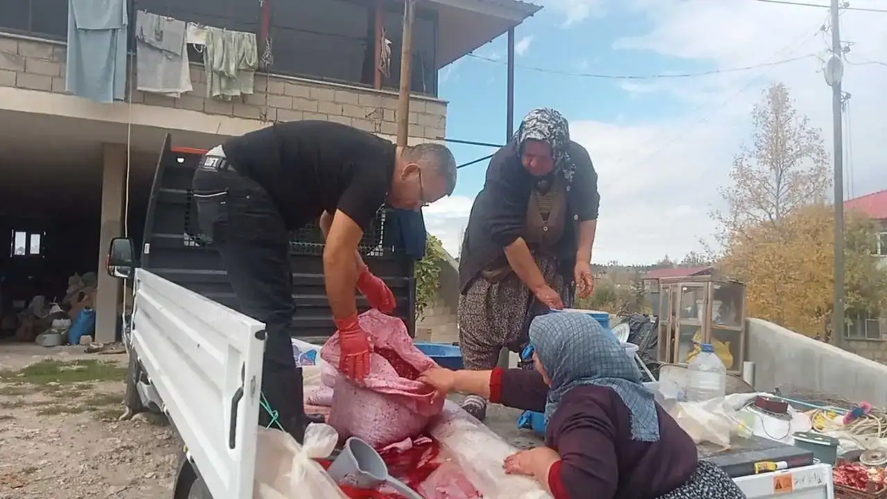 Mersin’de Asırlık Nar Ekşisi Geleneği: Katkısız, Doğal, Şifalı! 2